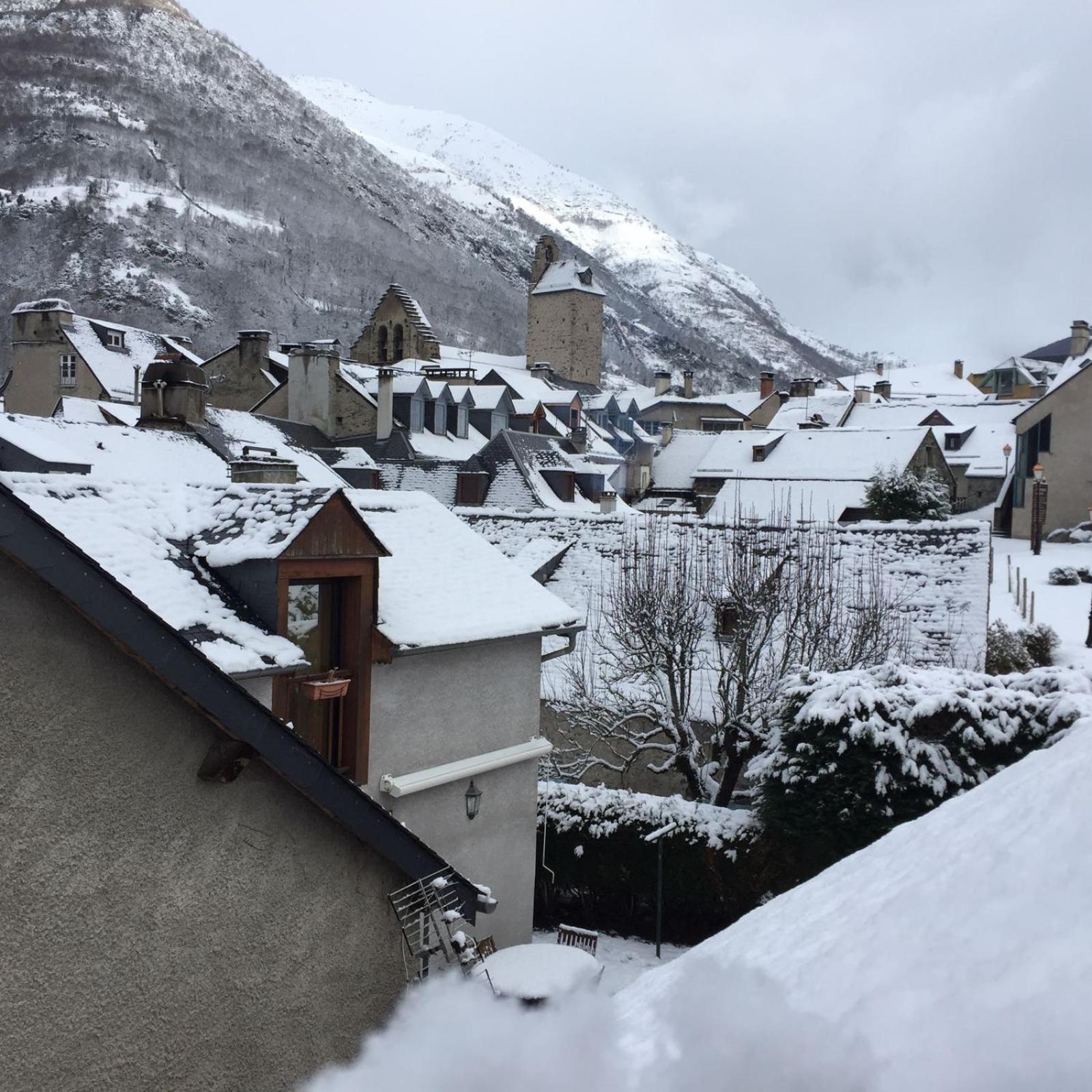 La Petite Maison Des Montagnes Luz-Saint-Sauveur Dış mekan fotoğraf