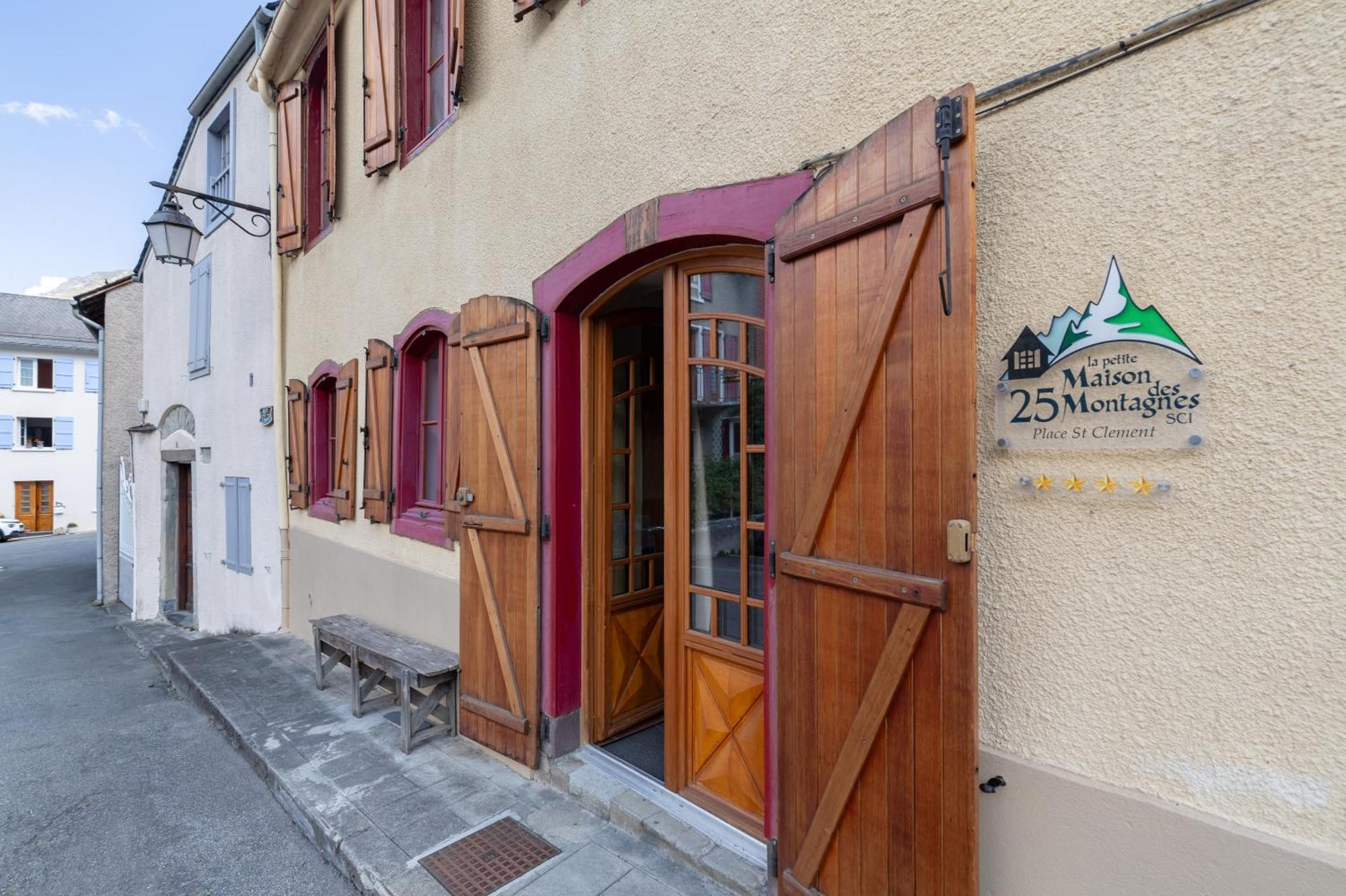 La Petite Maison Des Montagnes Luz-Saint-Sauveur Dış mekan fotoğraf